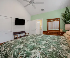 Photo 4 - Sea Glass Cottage - Beach Gear Credit Included!