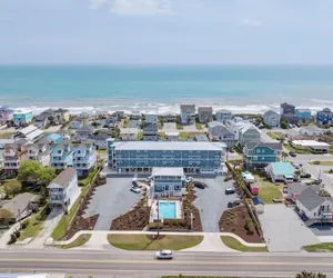 Photo 2 - Saltwater Resort