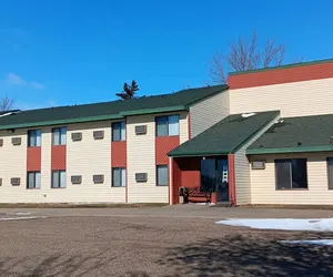 Photo 2 - Scotwood Motel By OYO Washburn Nd