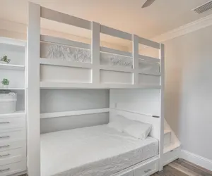 Photo 3 - Sunset Point Beach House