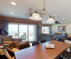Photo 5 - Beach Haven #C7