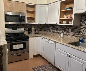 Photo 5 - Room E Divine Villa 5mins to EWR