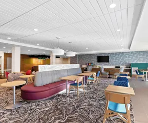Photo 2 - Home2 Suites By Hilton Hendersonville