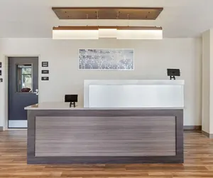 Photo 3 - Sleep Inn & Suites Fort Walton Beach - Destin West