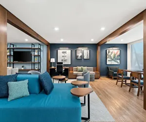 Photo 4 - Everhome Suites Huntsville - Research Park