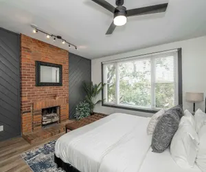 Photo 3 - Mansfield Modern Oasis