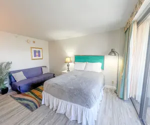 Photo 3 - Homey Aqua Palms Studio Condo by RedAwning