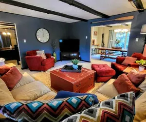 Photo 3 - Double Diamond Lodge by Avantstay Group Escape w/ Firepit, Patio, Activities
