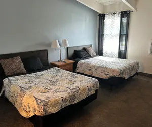 Photo 5 - Budget Inn