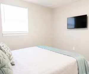 Photo 3 - University Serenity Suites 15th
