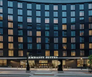 Photo 2 - Embassy Suites By Hilton Madison Downtown