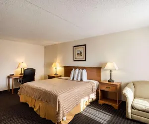 Photo 5 - Sunrise Inn & Suites