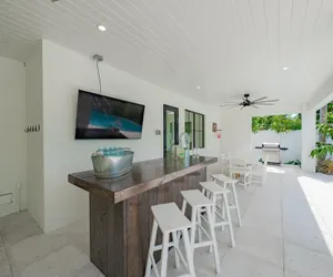 Photo 4 - Crescent Beach House