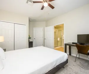 Photo 4 - Beautiful Townhome, Near the Parks, Vista Cay-4022