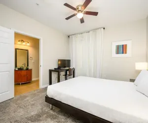 Photo 5 - Beautiful Townhome, Near the Parks, Vista Cay-4022