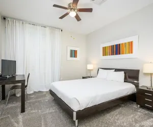 Photo 3 - Beautiful Townhome, Near the Parks, Vista Cay-4022