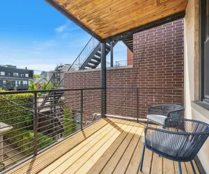 Photo 3 - Wrigleyville Suites