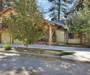 Photo 2 - Moose Manor #2012