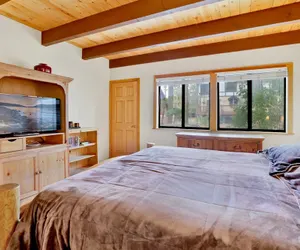 Photo 4 - ALL Season Alpine Retreat #1184