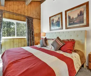 Photo 3 - Rustic Retreat #2419