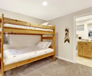 Photo 4 - THE Teddy Bear Chalet #2257