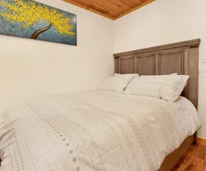 Photo 5 - Elmwood Place #2218