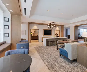 Photo 3 - Staybridge Suites Miramar Beach Sandestin Area by IHG