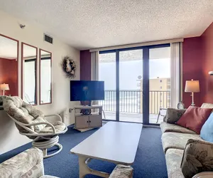 Photo 3 - Ocean View With a Beachfront Pool at Ocean Trillium Condo 701