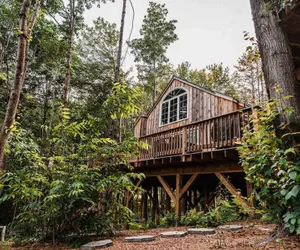 Photo 3 - Moonlight Treehouse-amazing Views Private hot tub