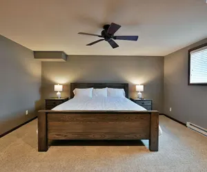 Photo 5 - Unit 701 5 Bd 3 Ba 5 Bedroom Condo by RedAwning