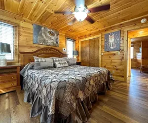 Photo 4 - Smoky Mountain High 8 Bedroom Chalet by RedAwning