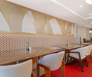 Photo 3 - Cambria Hotel & Suites Plymouth