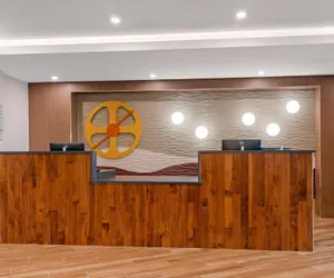 Photo 3 - Cambria Hotel & Suites Plymouth