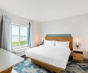 Photo 5 - Hampton Inn St Ignace Lakefront Mackinac