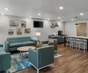 Photo 4 - Woodspring Suites Newington - Hartford South