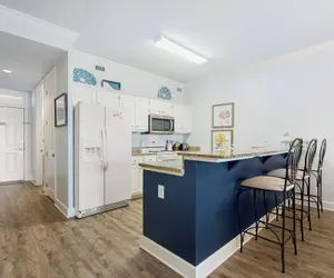 Photo 3 - Regency Isle 507