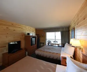 Photo 2 - Blue Water Beachfront Hotel & Waterpark