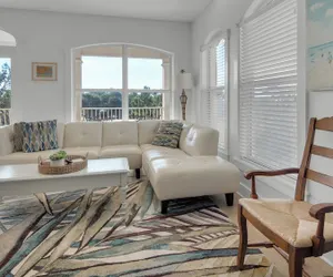 Photo 2 - 5 Minutes to Beach - Large Complex Pool
