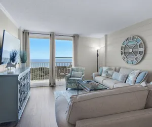 Photo 2 - Beachcrest