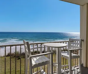 Photo 2 - Beachside Condo - Here Comes The Sun ~ 1br/1ba ~ Private Beach Access!