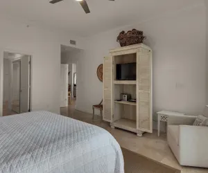 Photo 4 - The Legacy Condominium