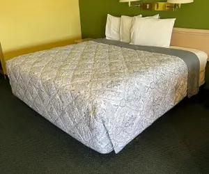 Photo 5 - Antler's Inn