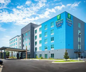 Photo 2 - Holiday Inn Express & Suites Pensacola Airport North – I-10