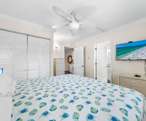 Photo 5 - Gulf Holiday - Unit 09 by Beachside Management