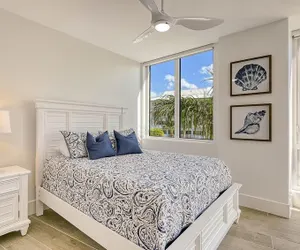 Photo 5 - Ten35 Seaside: South Water View - Residence 302