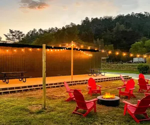 Photo 4 - Meadow Room at The Trailblazer Unit 4