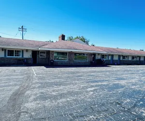 Photo 2 - Budget Host Inn Manistique