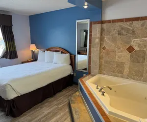 Photo 4 - South Ridge Inn