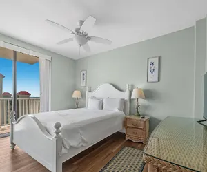 Photo 4 - Romar Place 1106