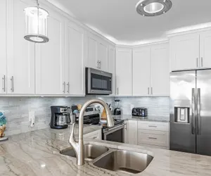 Photo 5 - Romar Place 1106